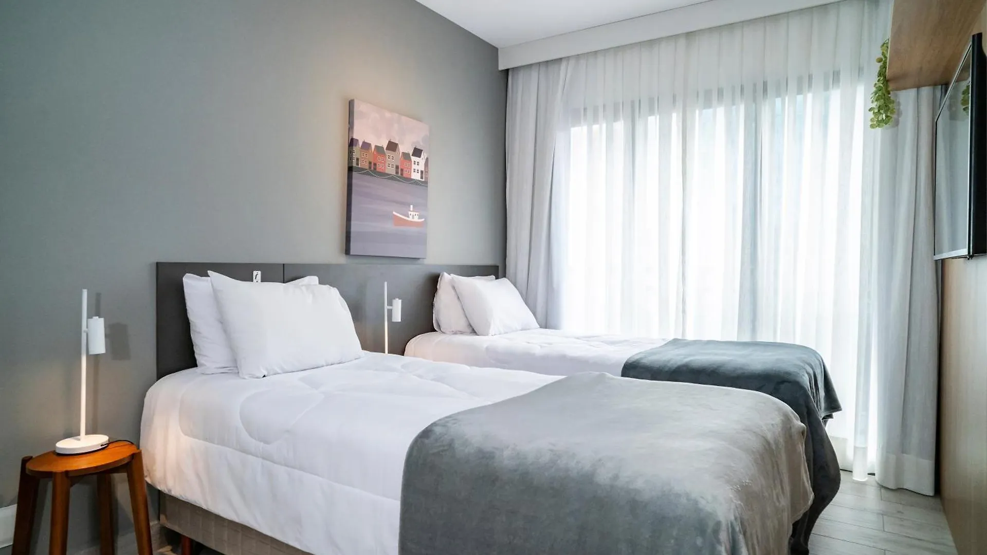 Paraiso Paulista Flats By Feel Sampa contacts